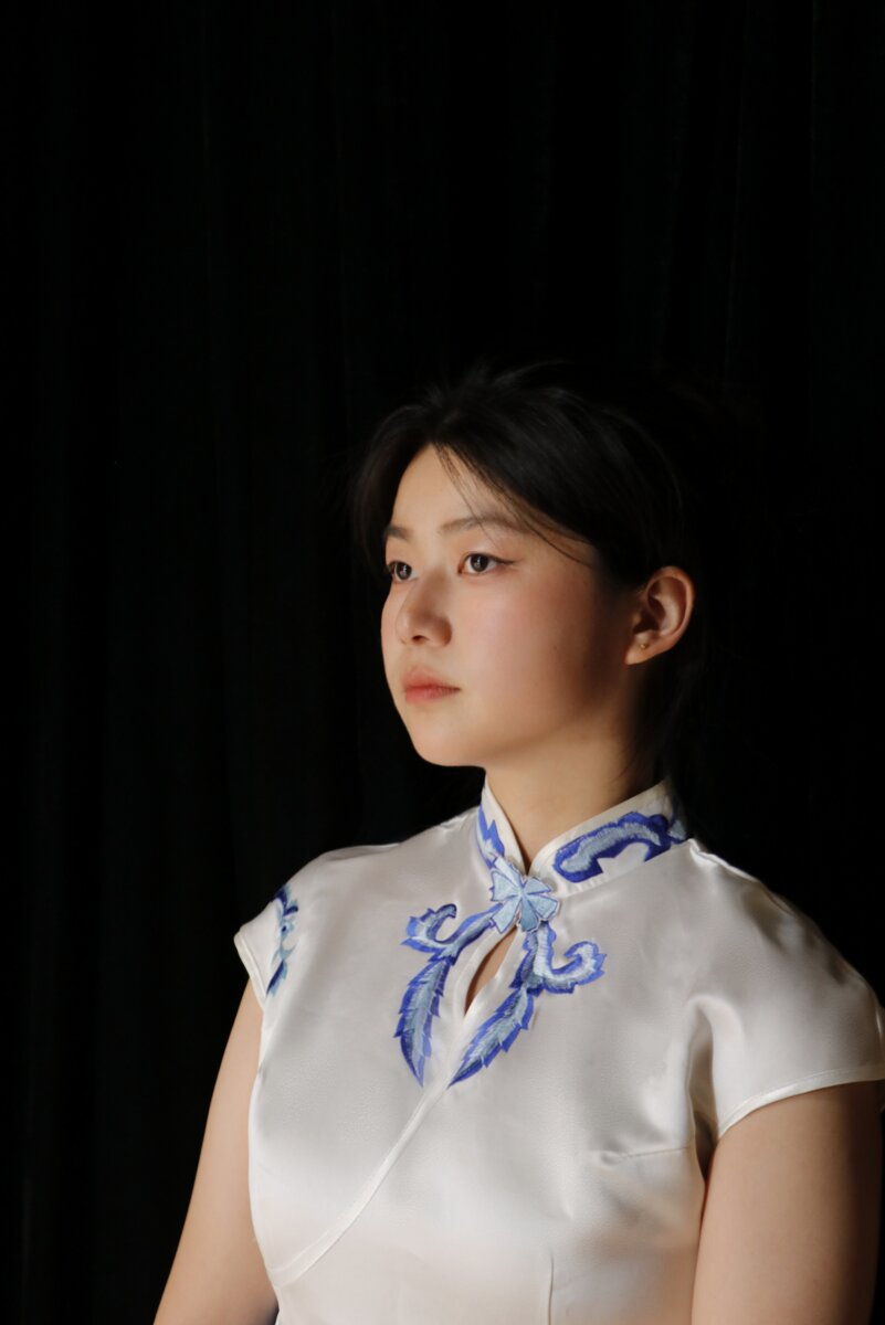 崔昊职业形象